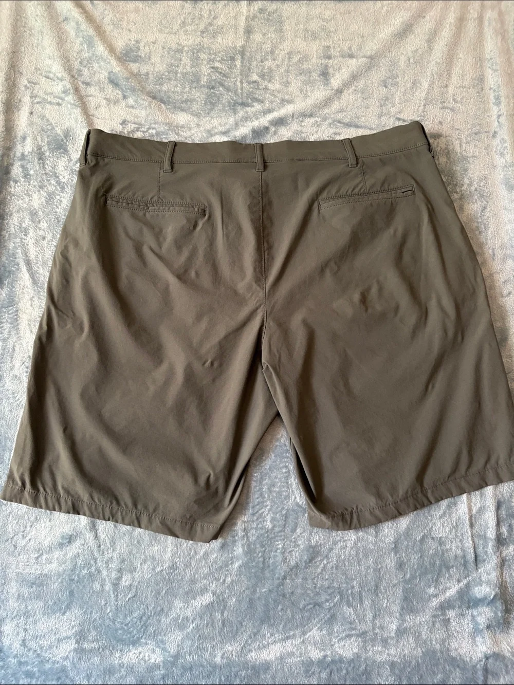 J. Crew Men's Gray Flat-Front Performance Shorts